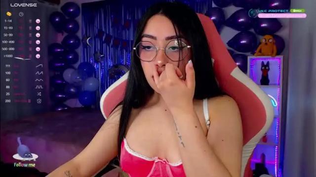 Image 6 of iamveroo Stream on Chaturbate on 14 months ago