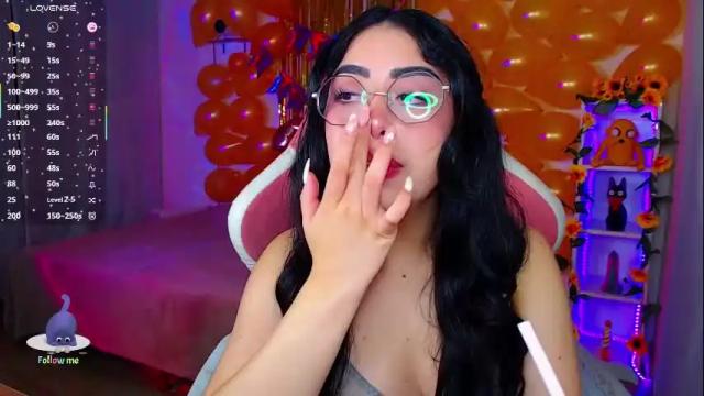 Image 3 of iamveroo Stream on Chaturbate on 2 months ago