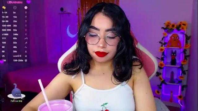 Image 3 of iamveroo Stream on Chaturbate on 1 month ago