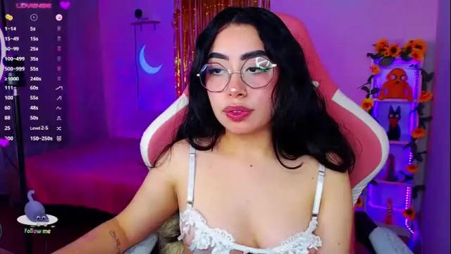 Image 10 of iamveroo Stream on Chaturbate on 1 month ago