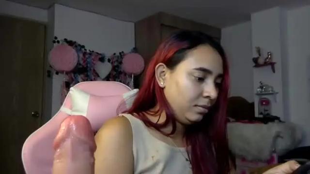 Image 10 of iamyis Stream on Chaturbate on 13 months ago