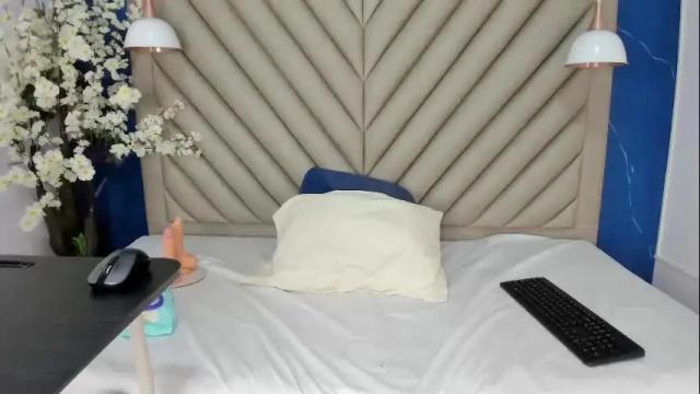 Image 4 of ibbie_ Stream on Chaturbate on 1 month ago