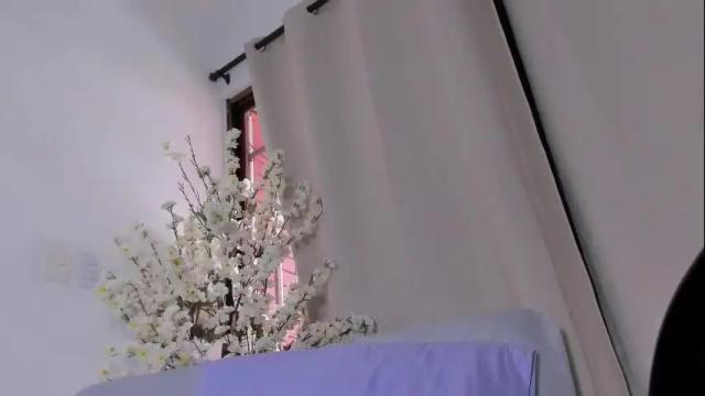 Image 12 of ibbie_ Stream on Chaturbate on 1 month ago
