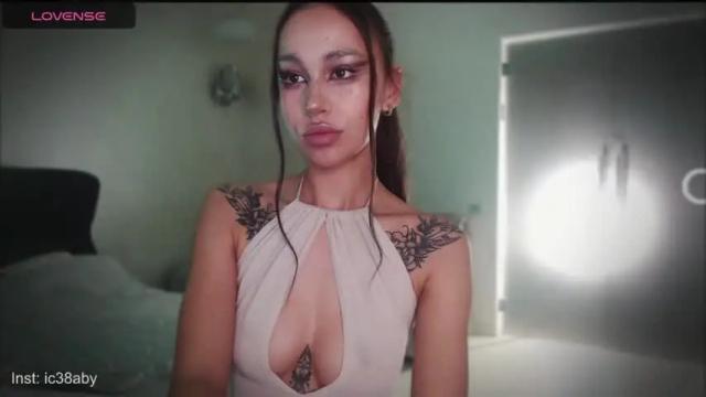 Image 10 of ic38ady Stream on Chaturbate on 19 months ago