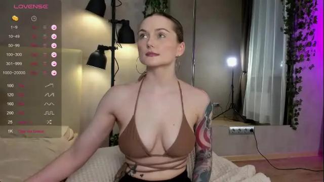 Image 3 of ice_ba_by Stream on Chaturbate on 3 months ago