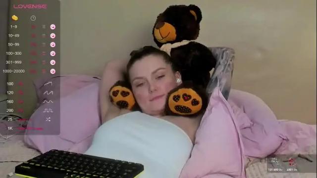 Image 12 of ice_ba_by Stream on Chaturbate on 3 months ago