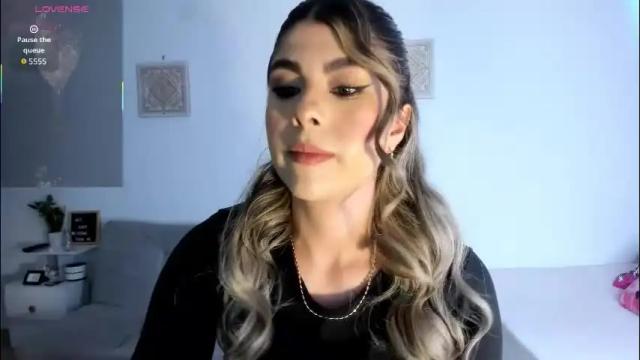 Image 4 of ice_y_abigail Stream on Chaturbate on 1 month ago