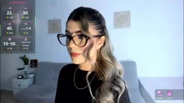 Image 6 of ice_y_abigail Stream on Chaturbate on 1 month ago