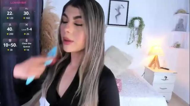 Image 2 of ice_y_abigail Stream on Chaturbate on 1 month ago