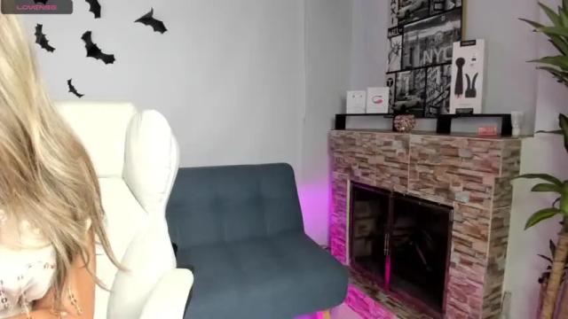 Image 2 of icebergof Stream on Chaturbate on 20 months ago