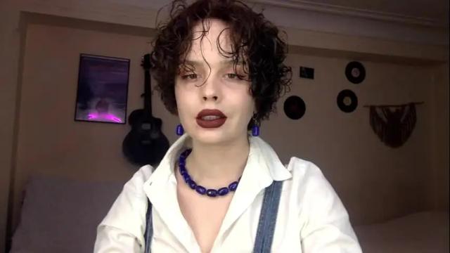 Image 3 of icecreamamy Stream on Chaturbate on 7 months ago