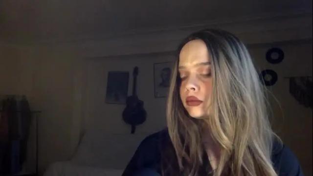 Image 2 of icecreamamy Stream on Chaturbate on 6 months ago