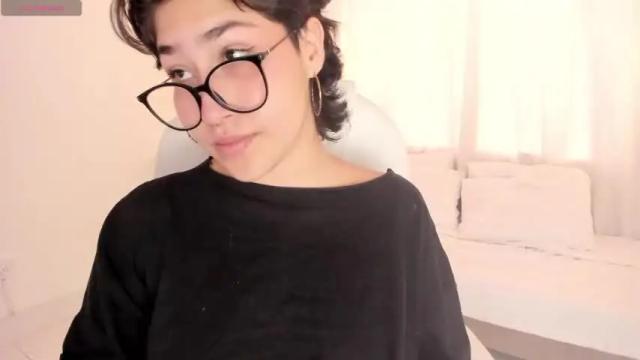 Image 12 of iconic_cherry Stream on Chaturbate on 19 months ago