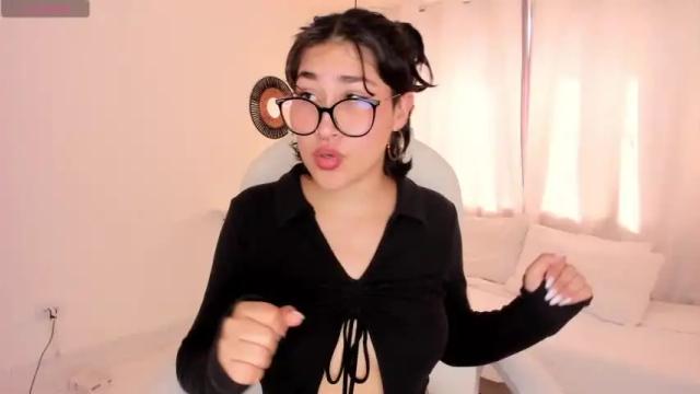 Image 10 of iconic_cherry Stream on Chaturbate on 19 months ago