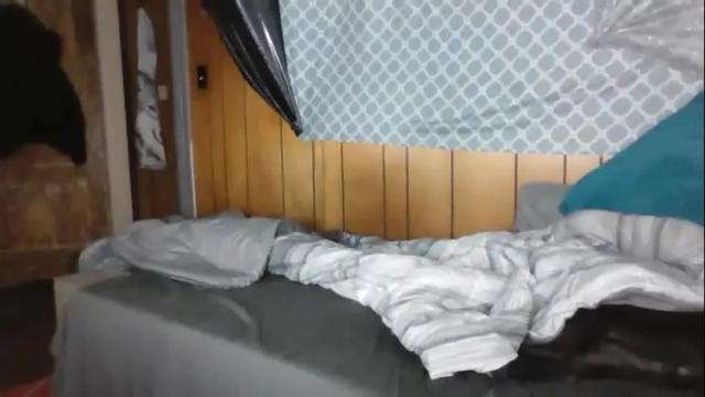 Image 10 of icykittiesbitch95 Stream on Chaturbate on 17 months ago