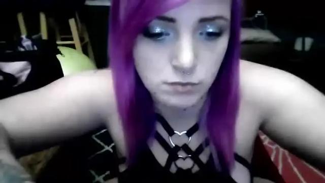 Image 4 of icykittiesbitch95 Stream on Chaturbate on 17 months ago