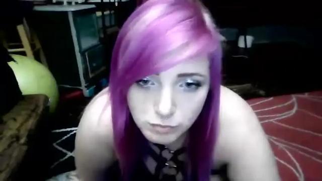 Image 7 of icykittiesbitch95 Stream on Chaturbate on 17 months ago