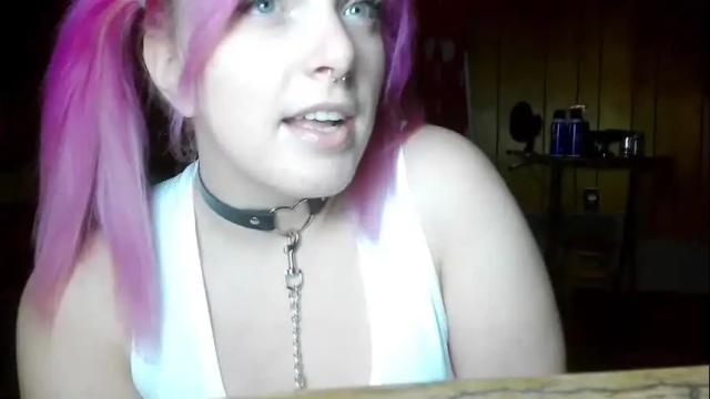 Image 10 of icykittiesbitch95 Stream on Chaturbate on 18 months ago