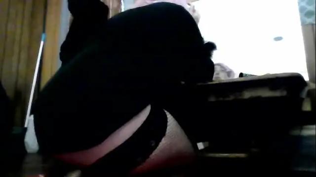 Image 12 of icykittiesbitch95 Stream on Chaturbate on 16 months ago
