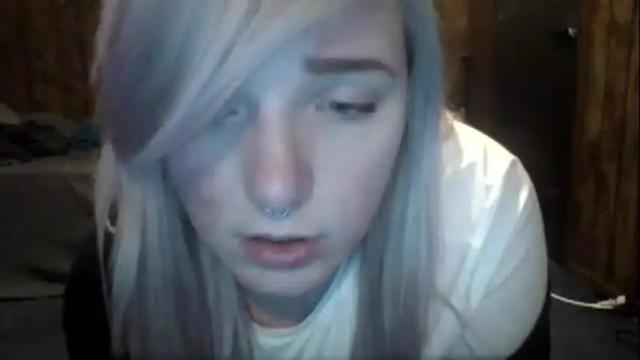 Image 6 of icykittiesbitch95 Stream on Chaturbate on 15 months ago