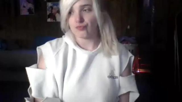 Image 3 of icykittiesbitch95 Stream on Chaturbate on 14 months ago