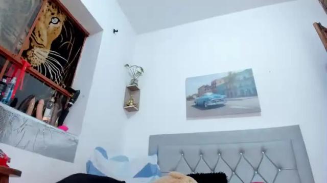 Image 8 of idaly_johnson Stream on Chaturbate on 15 months ago