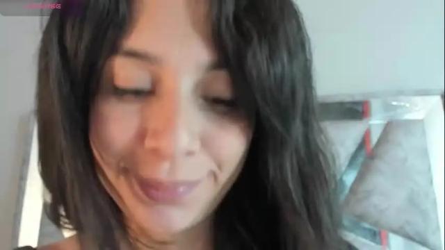 Image 6 of idarazanin24 Stream on Chaturbate on 1 month ago