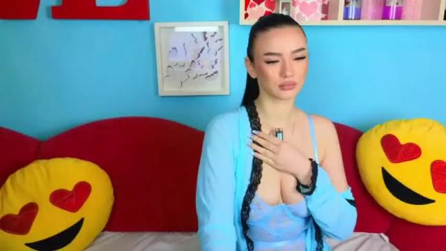 Image 3 of idda_rose Stream on Chaturbate on 15 months ago