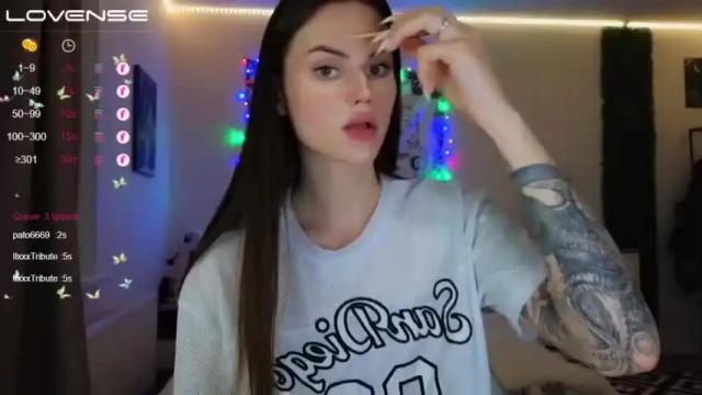 Image 3 of idealova Stream on Chaturbate on 17 months ago