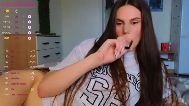 Image 3 of idealova Stream on Chaturbate on 16 months ago