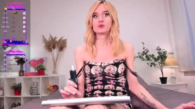 Image 12 of idealovnet Stream on Chaturbate on 13 months ago