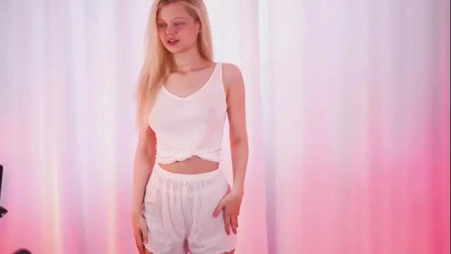 Image 3 of ifiwasyourgf Stream on Chaturbate on 15 days ago