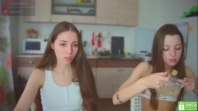 Image 3 of ihavepaws33 Stream on Chaturbate on 11 days ago