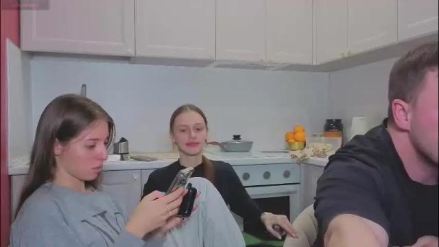 Thumbnail 1, ihavepaws33's Stream at Chaturbate, 1 month ago