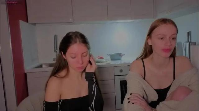 Image 12 of ihavepaws33 Stream on Chaturbate on 24 days ago