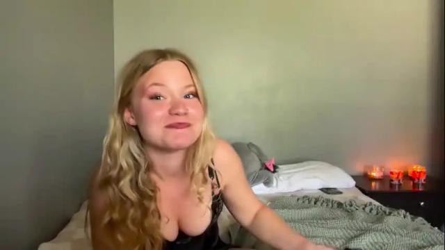 Image 4 of iheartcassie2844 Stream on Chaturbate on 22 days ago