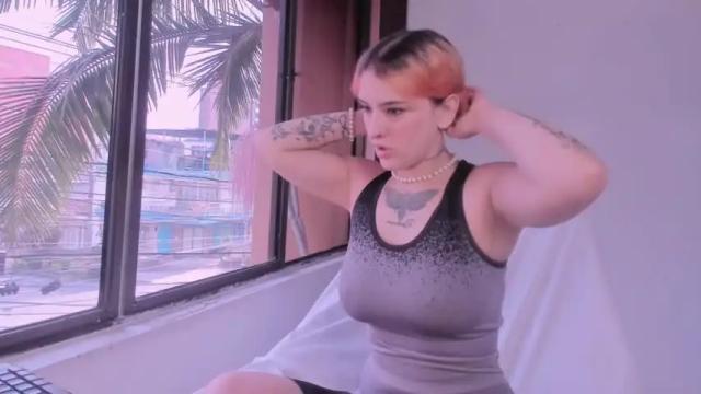 Thumbnail 1, iiam_valentinaa's Stream at Chaturbate, 13 months ago