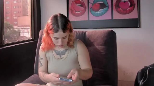 Image 3 of iiam_valentinaa Stream on Chaturbate on 12 months ago