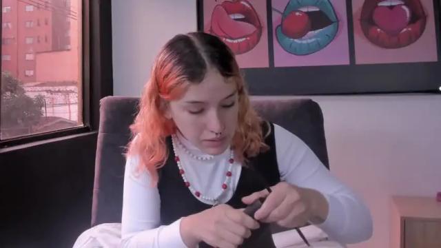 Image 2 of iiam_valentinaa Stream on Chaturbate on 12 months ago