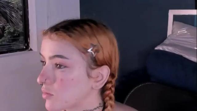 Image 4 of iiam_valentinaa Stream on Chaturbate on 3 months ago