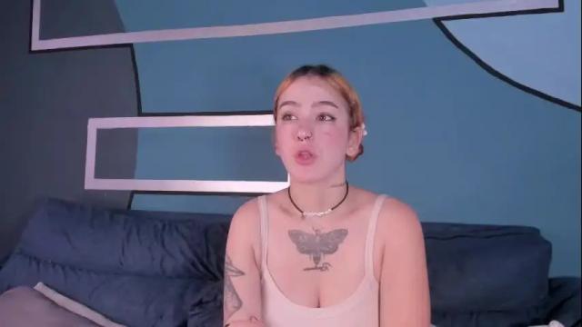 Image 2 of iiam_valentinaa Stream on Chaturbate on 11 days ago