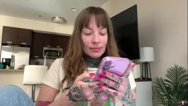 Image 6 of iiixbostonxiii Stream on Chaturbate on 1 month ago