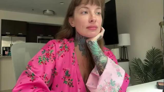Image 10 of iiixbostonxiii Stream on Chaturbate on 1 month ago