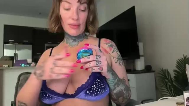 Image 8 of iiixbostonxiii Stream on Chaturbate on 27 days ago