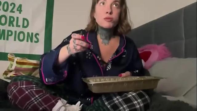 Image 2 of iiixbostonxiii Stream on Chaturbate on 26 days ago