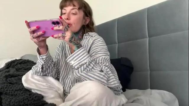 Image 11 of iiixbostonxiii Stream on Chaturbate on 23 days ago