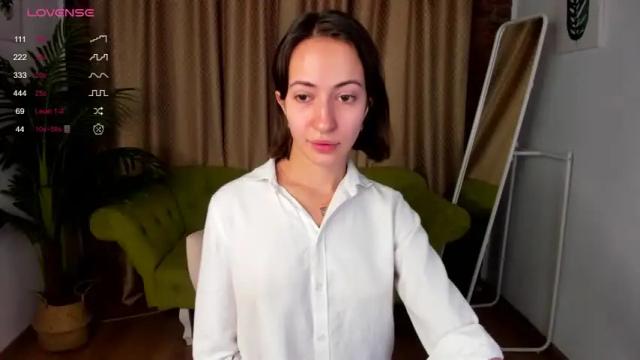 Image 6 of iiris_angel Stream on Chaturbate on 15 months ago