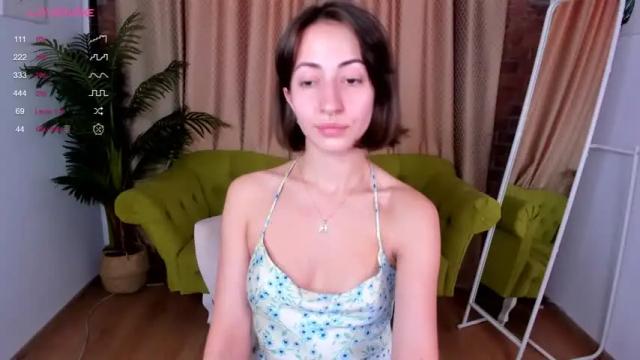 Image 10 of iiris_angel Stream on Chaturbate on 13 months ago