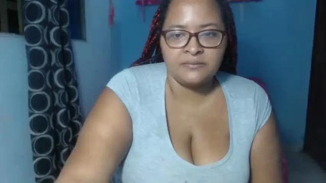Image 10 of iisiis10 Stream on Chaturbate on 20 months ago