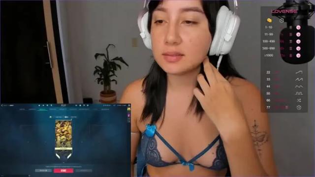 Image 8 of iissaabeel_ Stream on Chaturbate on 15 months ago